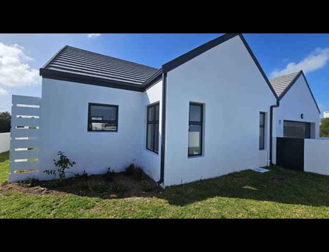 3 BEDROOM HOUSE FOR SALE IN SHELLEY POINT